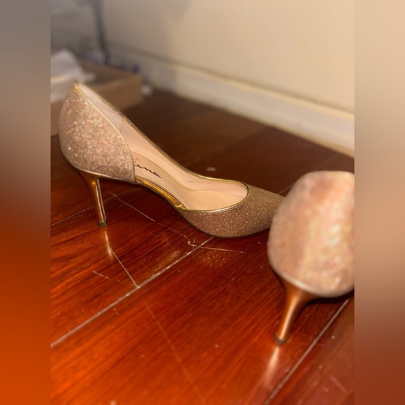 Glitter Heels - Picture 3 of 6